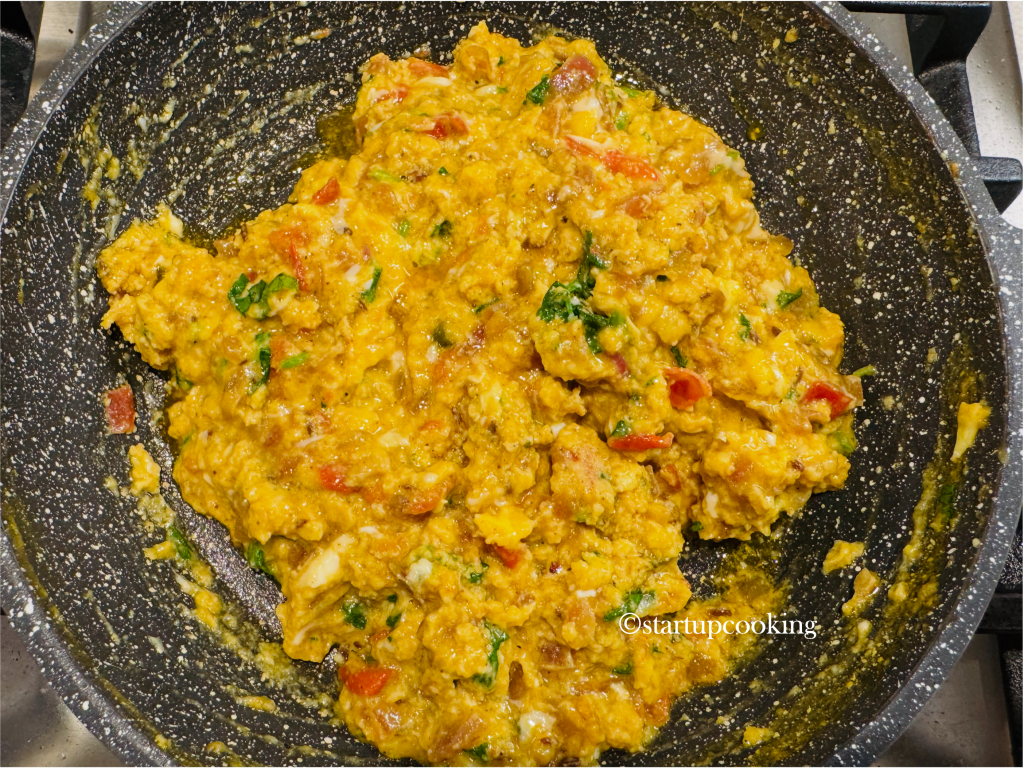 akuri, persian scrambled eggs,